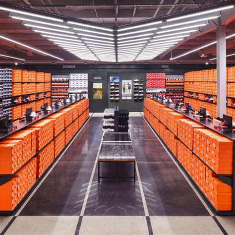 nieuwe versie nike|Nike Factory Stores.